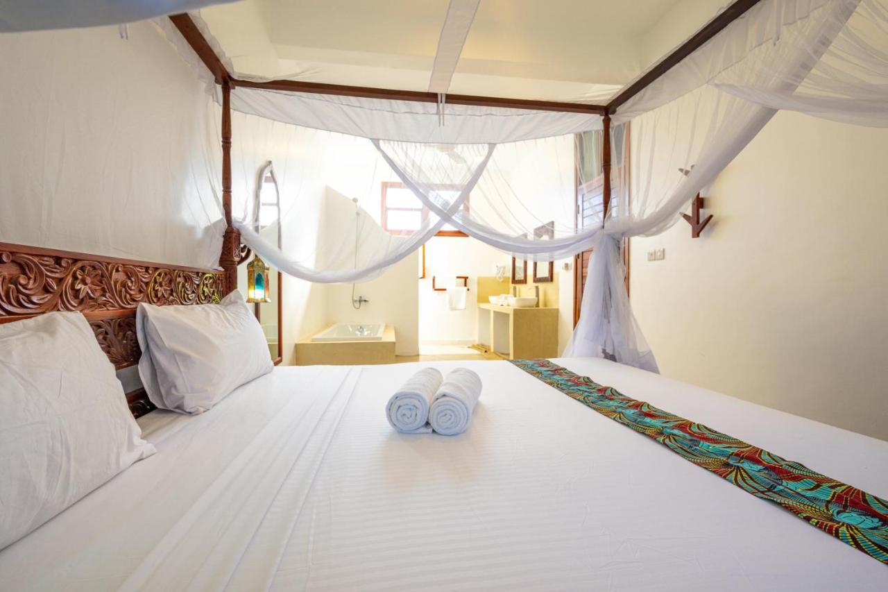 Tasneem Islamic Luxury Suites Jambiani  Eksteriør billede