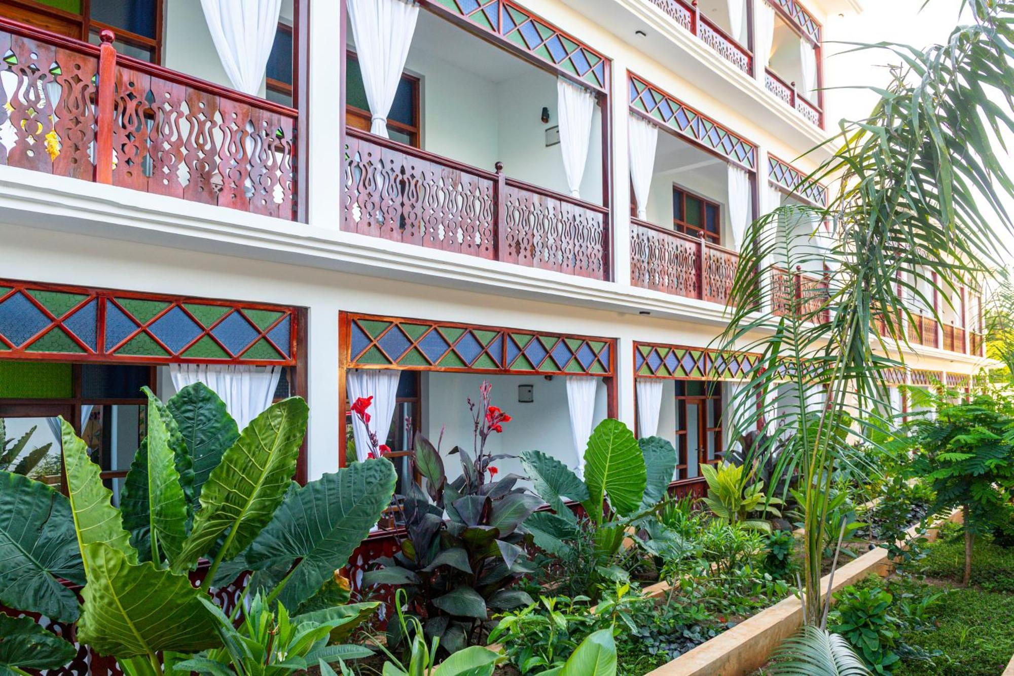 Tasneem Islamic Luxury Suites Jambiani  Eksteriør billede