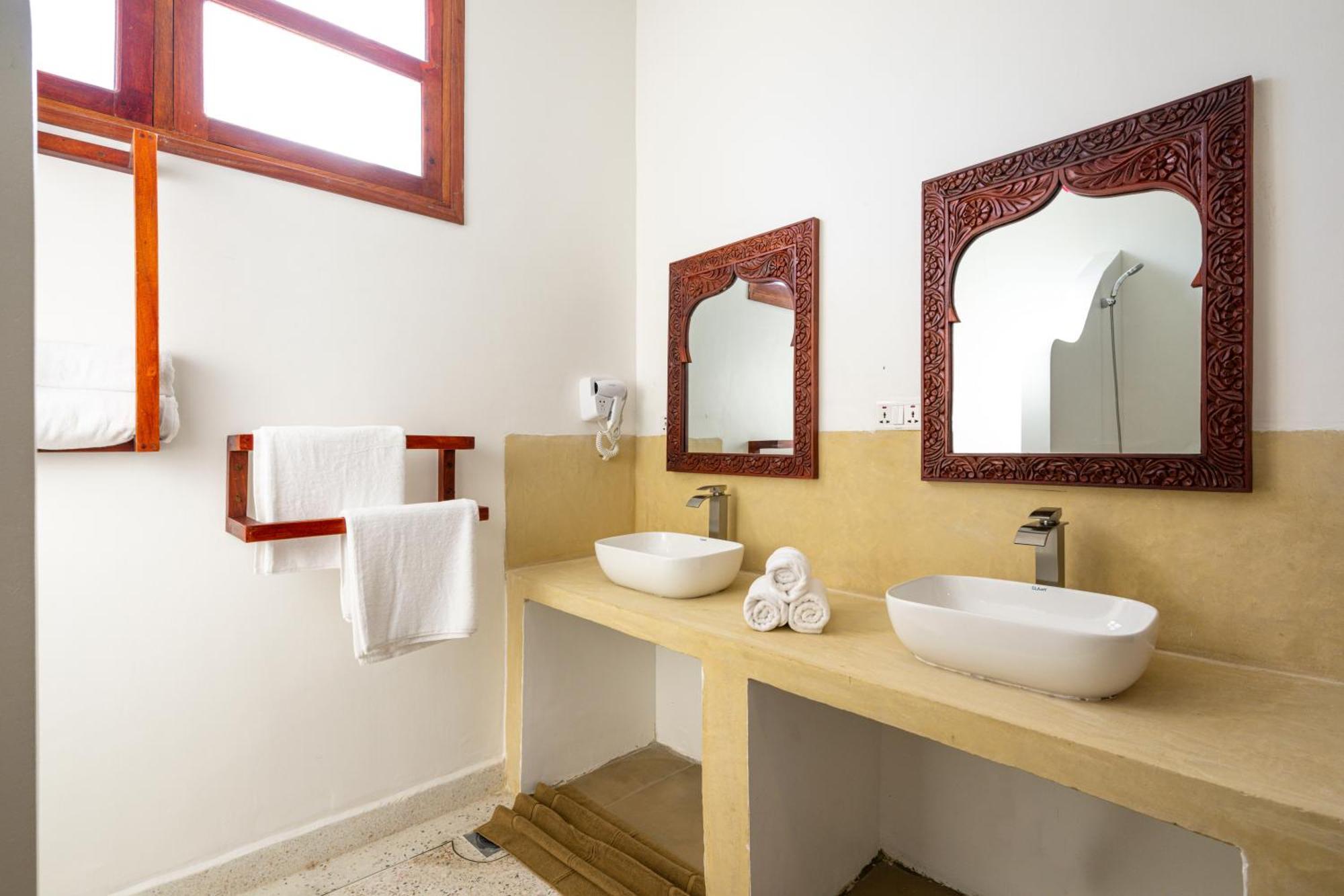 Tasneem Islamic Luxury Suites Jambiani  Eksteriør billede